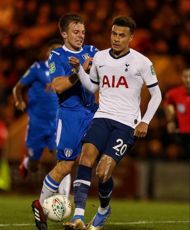 日举行告别 日举行告别